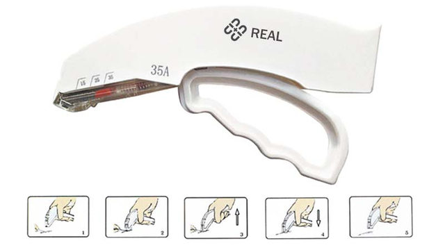 Disposable skin stapler